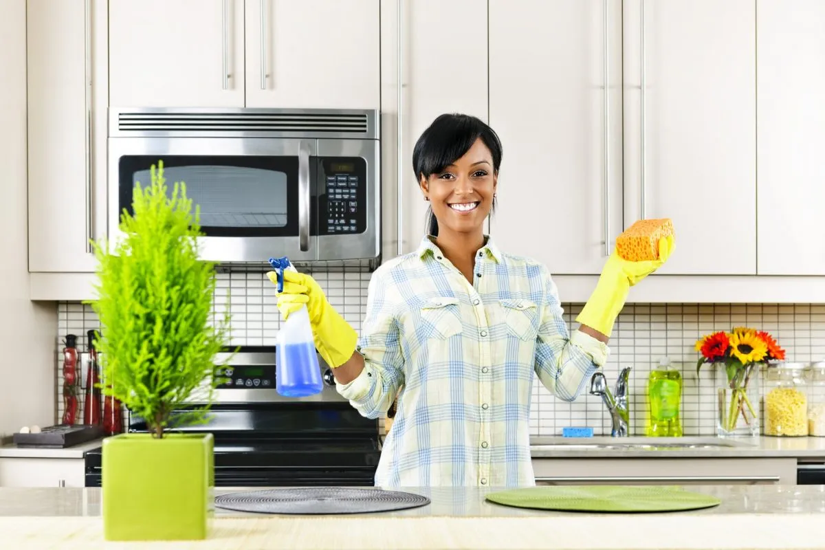 Effortless Seasonal House Cleaning Tips for a Spotless Home